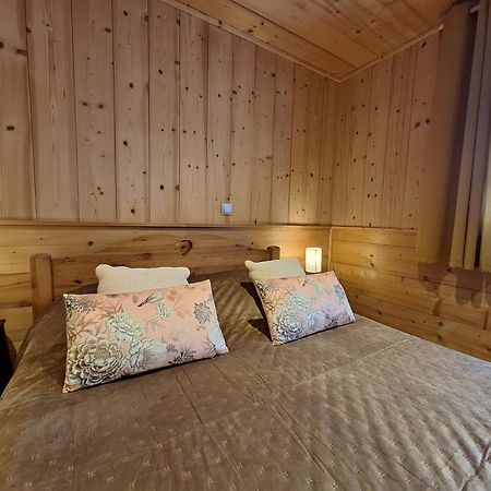 La Coufa, Spacieux Duplex En Chalet, Terrasse, Jardin, Vues Montagnes La Giettaz Extérieur photo