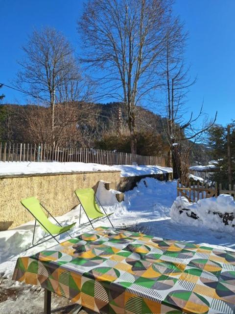 La Coufa, Spacieux Duplex En Chalet, Terrasse, Jardin, Vues Montagnes La Giettaz Extérieur photo
